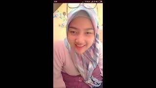 Jilbab Pink Show