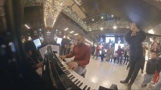 Shoppers Swarm Street Piano - They Clapped Along! - Boogie Woogie LIVE.