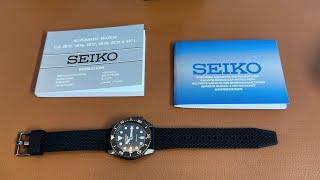 Seiko 5 Sports SRPD65K1 with silicon strap detailed unboxing.