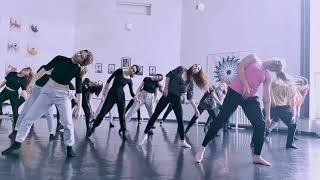 Contemporary Dance Workshop with Attila Bordás