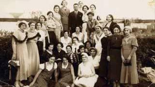 Barry Sisters: "Eshet Chail"