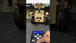 Robot Wall-E controlado por Arduino y Bluetooth