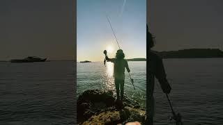 Koh Lipe Sunset casting #kohlipe #urbanbeats #jabbers #travelrod #snapper #shimanoslx #cnr