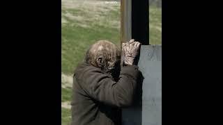 ''They're climbing the walls!'' | The Walking Dead #Shorts