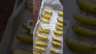 Sara - That dipping sauce + these potato’s 襤