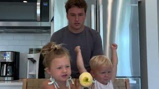 We made an apple pie| Uncle Chris,  Marleigh and Jack| Mar new cat| yeet baby| Tik tok TV.21