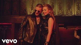 Thalia - Desde Esa Noche (Official Video) ft. Maluma