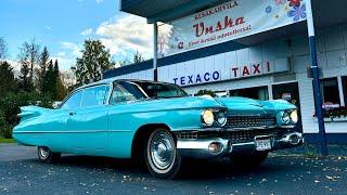 Cadillac 1959 cruising