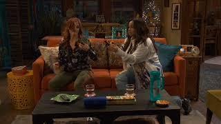 Raven and Chelsea dancing to the bootleg version of Crazy In Love