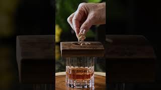 Smoked Old Fashioned Queen Bee Cocktail Recipe
