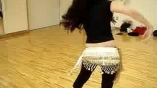 meninas belly dance