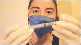 ASMR ROLEPLAY MEDICO Español | ANESTESIÓLOGA TE PREPARA PARA CIRUGIA (guantes, jeringa)