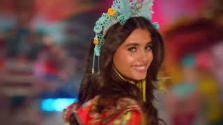 Taylor Hill - Victoria's Secret Fashion Show Walks (2014-2018)