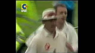Crazy cricket England crowd 2001 Lord's Test vs Pakistan | Robelinda2
