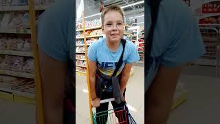 нас потом охранник выгнал