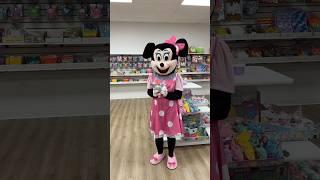 Minnie Mouse: catch it, you keep it!  ​⁠@MrsBench