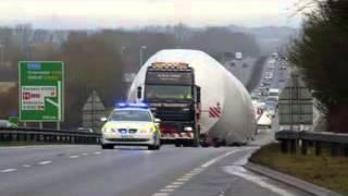 Wide load coming through! Moment two giant Jumbo Jet fuselages are transported