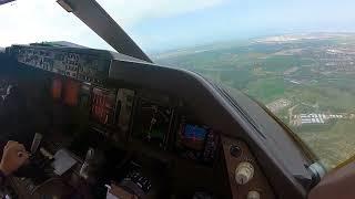 Сложнейшая посадка в ветер глазами пилотов | Cockpit View