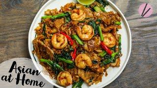 The BEST Drunken Noodles