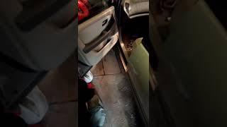 Снятие обшивки двери TOYOTA HARRIER, LEXUS RX 300
