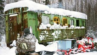 ВАГОН В ЛЕСУ НАС СОГРЕЛ! / НОЧУЕМ С БАТЕЙ В ТАЙГЕ / ГОТОВИМ УЖИН / Рыбалка на хариуса / Часть 2