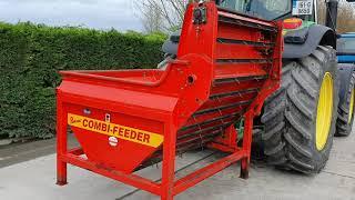 Rekord Combi-Feeder bale unroller