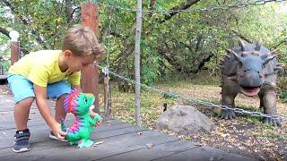 Lev and Gleb with Mom Found Lost Dinosaur The Best of Dinosaurs in Jurassic World park