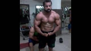 Amit Chaudhary Mr. India posing in offseason...