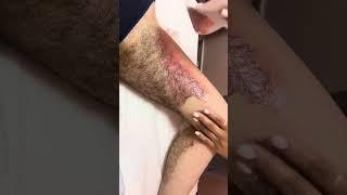 This waxing doesn’t hurt clean legs (female)