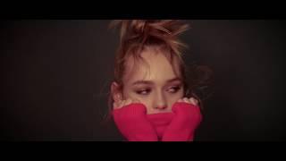 Hair by Sam McKnight | Easy Up-Do Top Knot
