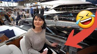  NEVER do that on a superyacht! Riva Rivamare 2024 75 km/h. XL Roomtour.