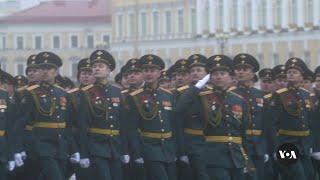 Facing stresses, Russia scrambles to mobilize more forces