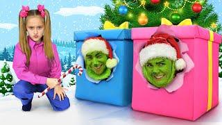 Sasha bakes Gingerbread Houses and gets Grinch Presents on Christmas