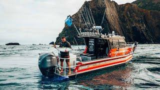 Catching kingfish in Marlborough Sounds aboard two Senator RH770s