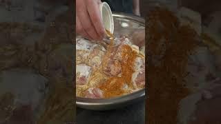 Простые куриные голени в кефире