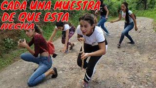 Las Habilidades De Estas Hermosas Mujeres Es Increíble-Caminata-P5