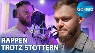 "Was sollte jeder über Stottern wissen?" 10 Fragen an Artjom Chechik