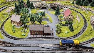 Noch 88303 Meran Briefcase Train Layout Test Run at z.scale.hobo 03.24.2023