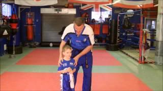 HOW TO TIE YOUR KICKBOXING BELT