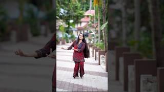 Shaky Shaky Trend ️‍ | Trending | Malavika Krishnadas