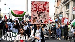 Thousands of pro-Palestinian protesters march through central London