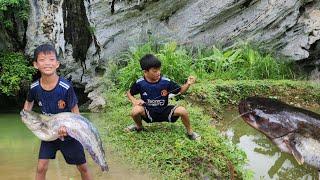 Wandering boy Bac caught a catfish weighing 11kg, Bac_wandering boy's fishing skills.