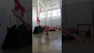 #poledance #exotic #strength #stretching #flexibility #headstand #handstand #handbalance