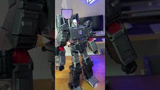 A Real-Life Transforming Megatron!!!