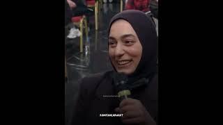 Hasan Can Kaya’nın programına katılan tesettürlü bir genç, gece kulüplerinde başını açtığını söyledi