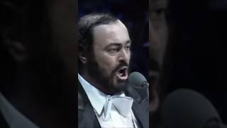 Notte 'e piscatore Andrea Bocelli and Luciano Pavarotti performs together #operasinger #operalegend