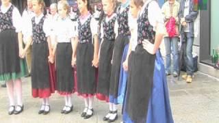 Ungarischer Markt in Passau. Eröffnungsfeier der Volkstanzgruppe aus Veszprém