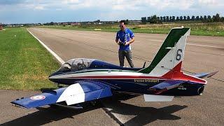 XXXL RC AERMACCHI MB-339A "FRECCE TRICOLORI"