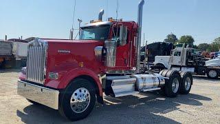 2019 Kenworth W900L extended cab daycab