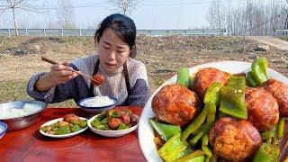 Xiaoyong готовит тушеные яйца тигровой шкуры, которые по вкусу разрываются.